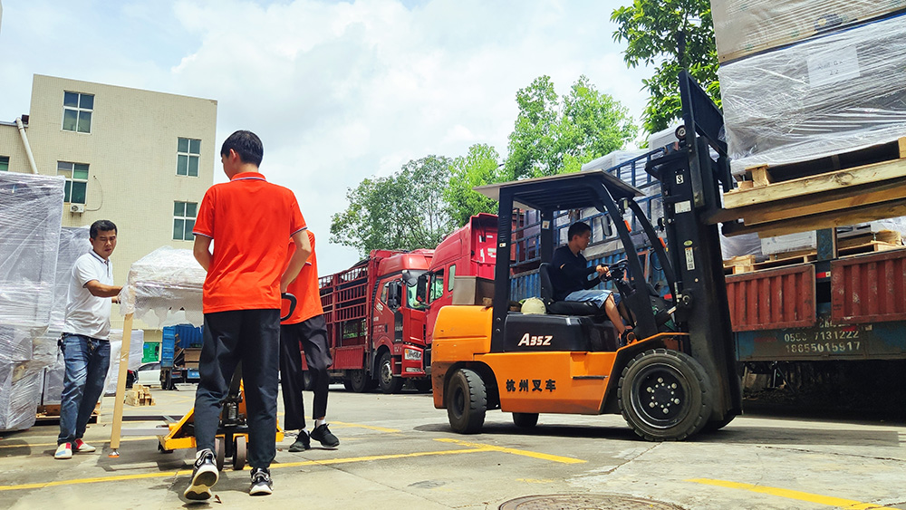 日精智能汽車(chē)線束加工設(shè)備